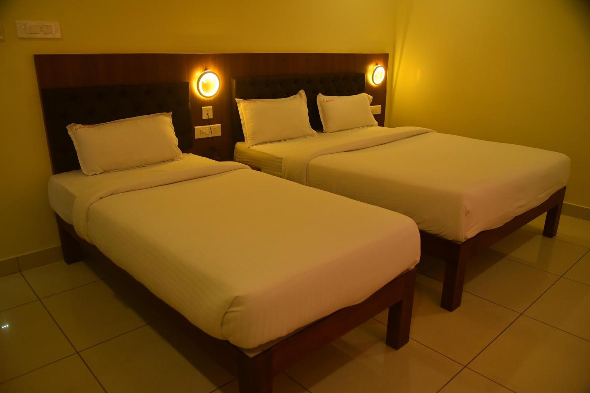 Le Arul Park Hotel Карайкал Екстериор снимка