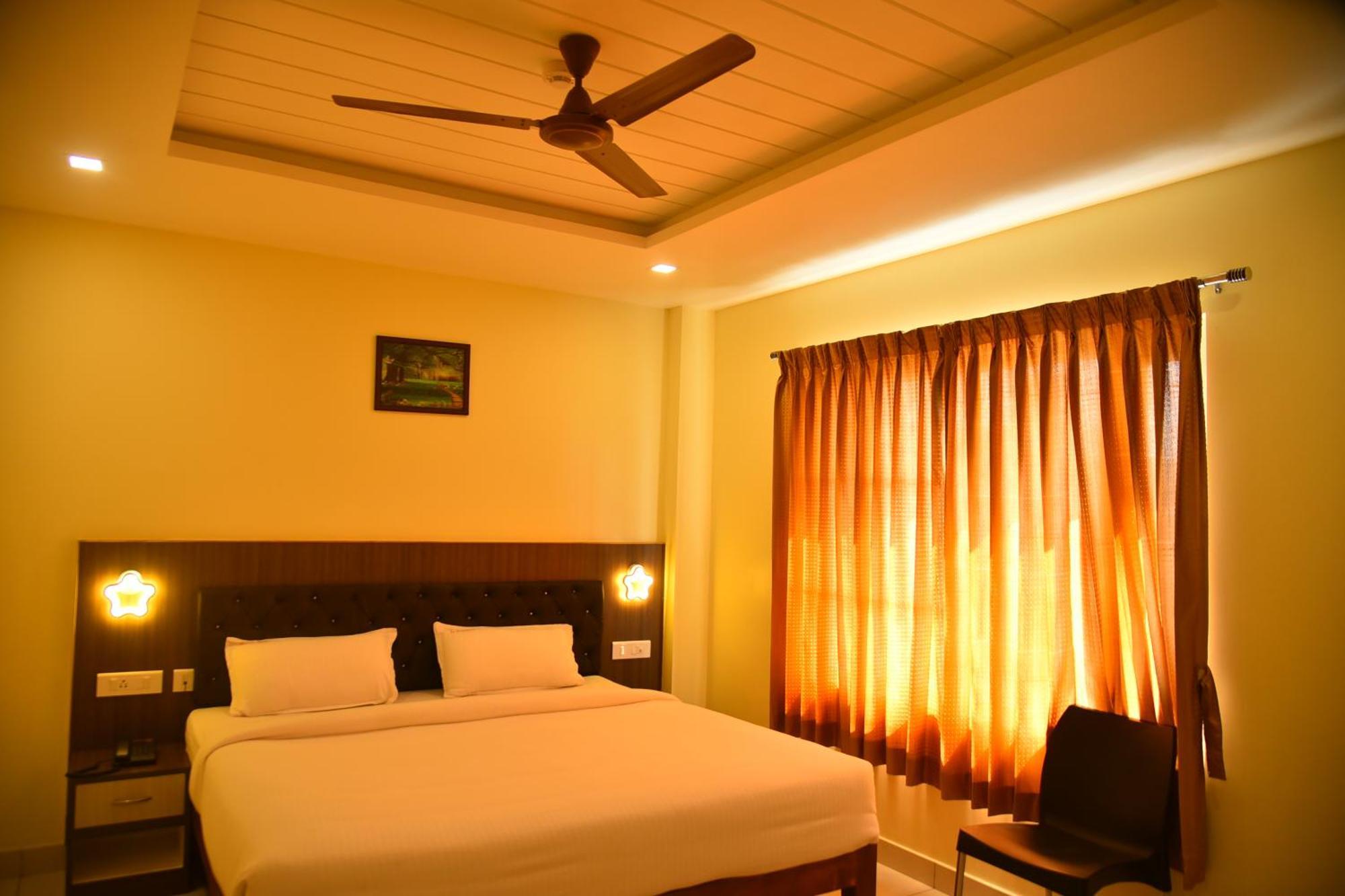 Le Arul Park Hotel Карайкал Стая снимка